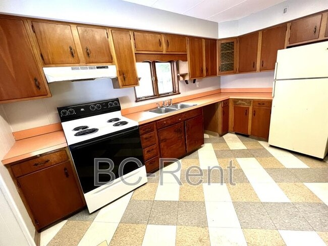 Photo - 1124 4th Ave