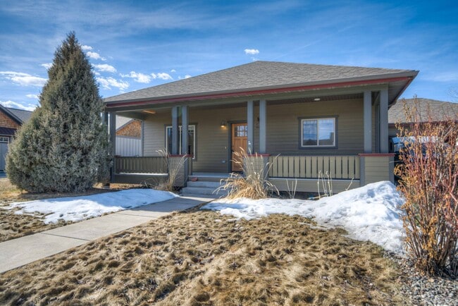 Photo - 32 E Clara Ct