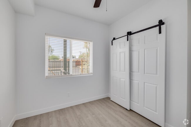 3BR, 2BA - 890SF - Bedroom