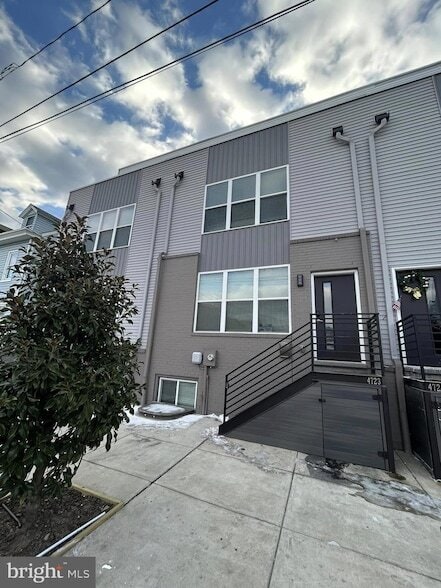 Photo - 4723 Salmon St Townhome