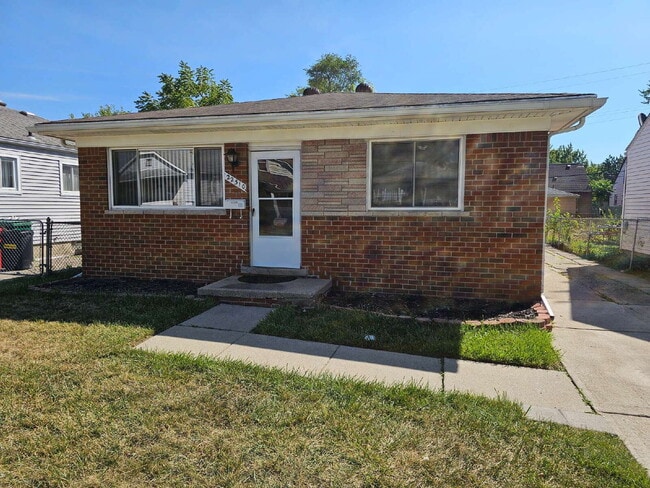 Building Photo - 3-Bedroom Brick Ranch, Hardwood Floors, Large Kitchen, Big Basement & 2-Car Garage