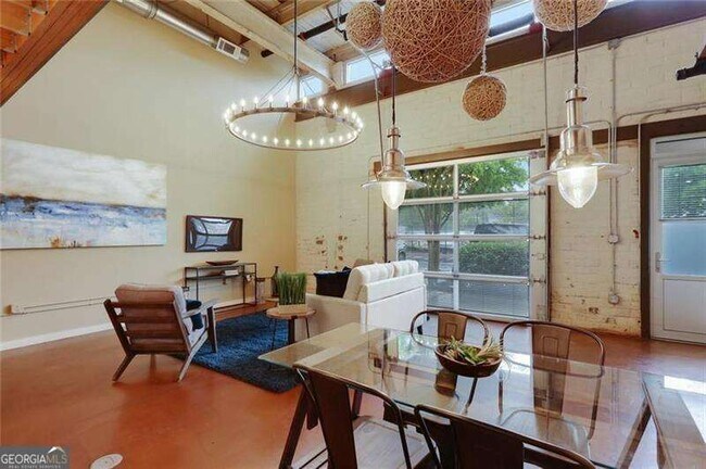 Photo - 1661 La France Street Northeast Unit 225