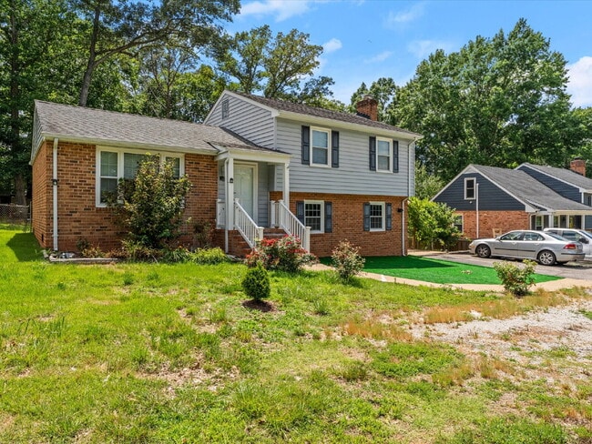 Photo - 2220 Lauderdale Dr