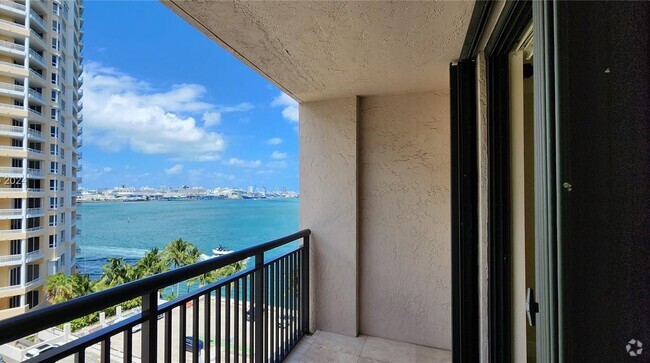 Building Photo - 540 Brickell Key Dr Unit 1020 Rental