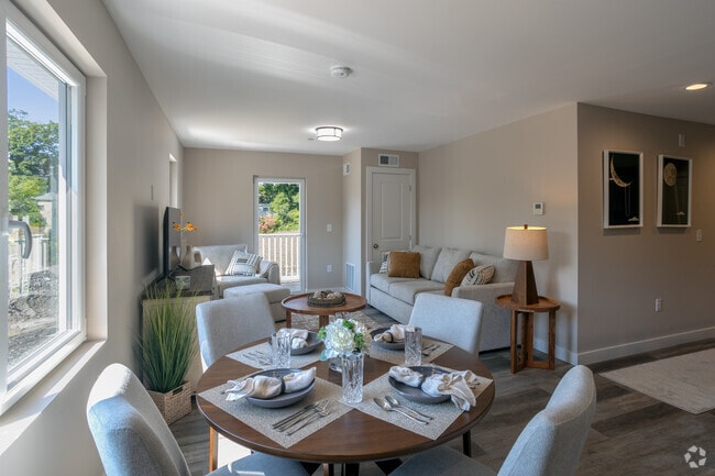 2BR, 1BA - Livingroom - The Reserve at Windham