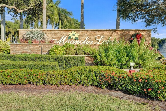 Photo - 118 NW Pleasant Grove Way