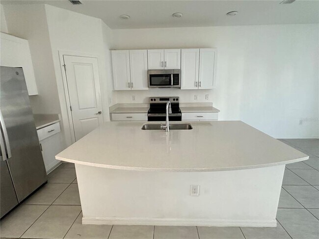 Photo - 2946 Canary Ave