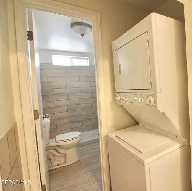 Photo - 601 N Copia St Unit 2