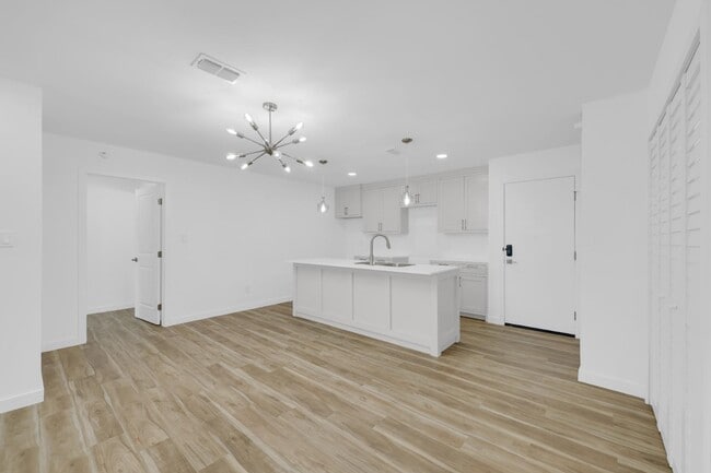 Photo - 2515 Gamez Dr