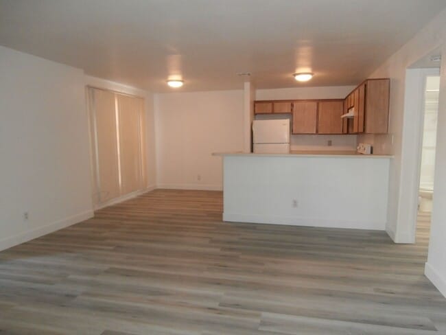 Photo - Pleasant 2 Bedroom 2 Bathroom Condo in Gat... Unit 103