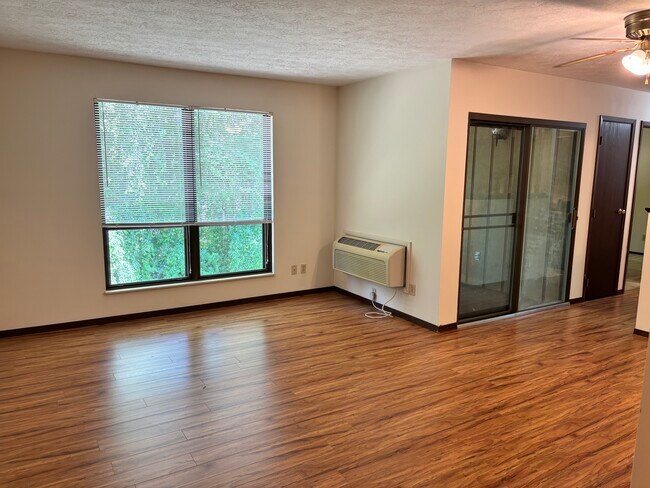 Photo - 333 W Lake Ave Unit 8A