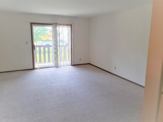 Photo - 621 N Lincoln St
