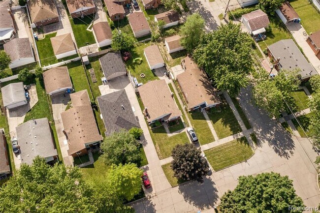 Photo - Beautiful Home in Dearborn Heights