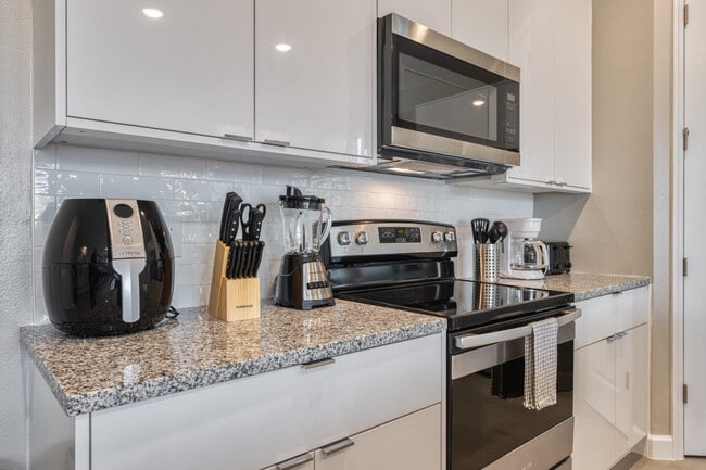 Photo - 8013 Formosa Vly Pl Unit ID1280800P