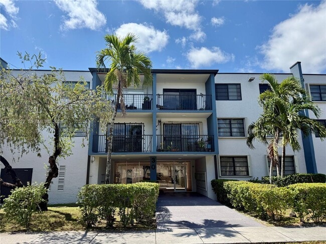 Building Photo - 30 E 39th St Unit 217