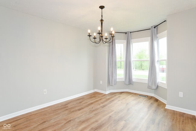 Photo - 241 E Fall Creek Pkwy S Dr