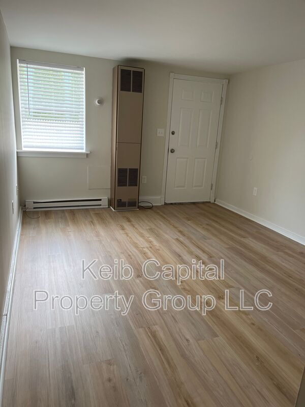 Building Photo - 90-92 Ford Street Unit Apt 8