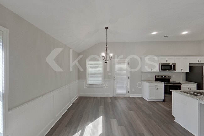 Photo - 125 Allentown Ct