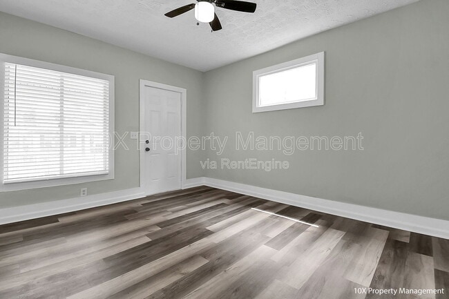 Photo - 1655 S 4th St