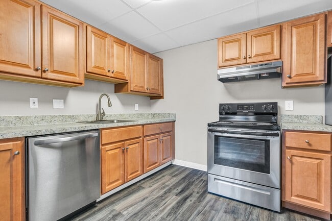 Updated Kitchen with Modern Appliances - The Bellamy