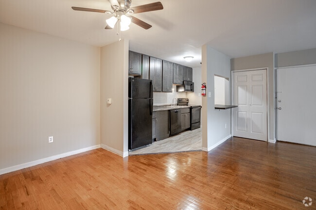 2BR, 1BA - Dining Room