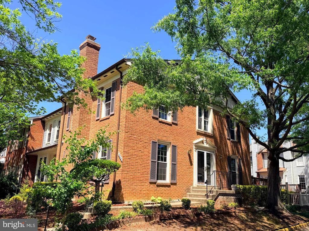 Photo - 5800 Apsley House Ct