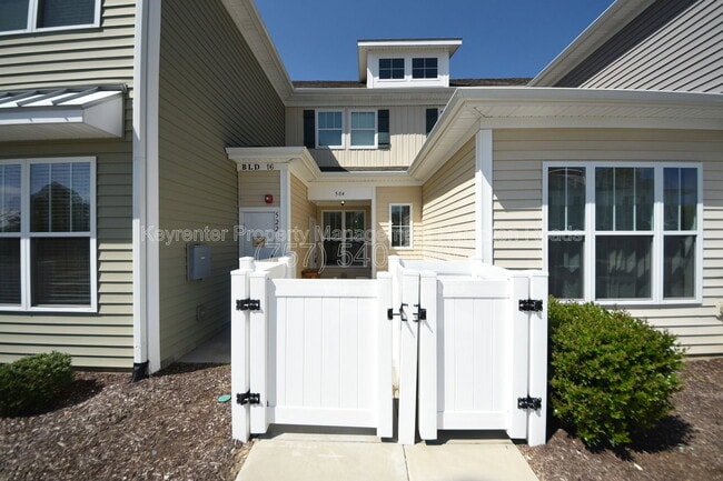 Photo - 504 Fishers Ct