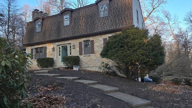 Photo - 176 Primrose Dr