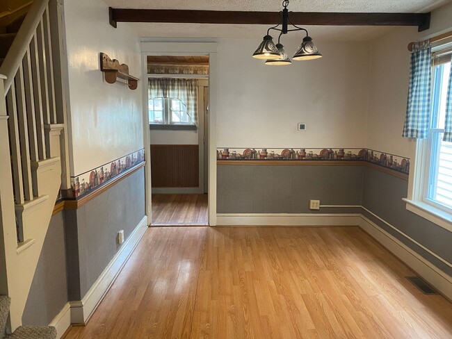 Photo - Beautiful 2 Bedroom Semi-Detached Home in Lancaster!