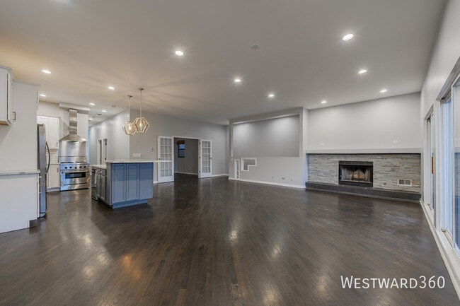 Photo - 1012 N Milwaukee Ave Unit #3