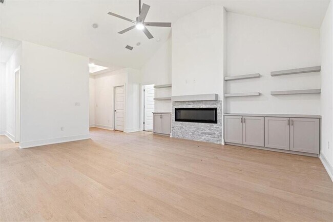 Photo - 7004 SW Basswood Ave