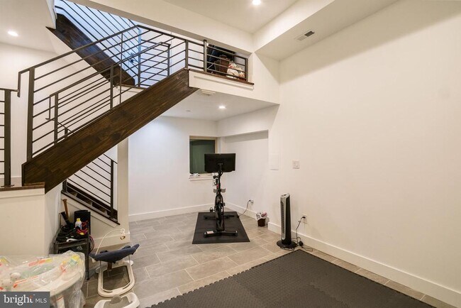 Photo - 1343 S Garnet St