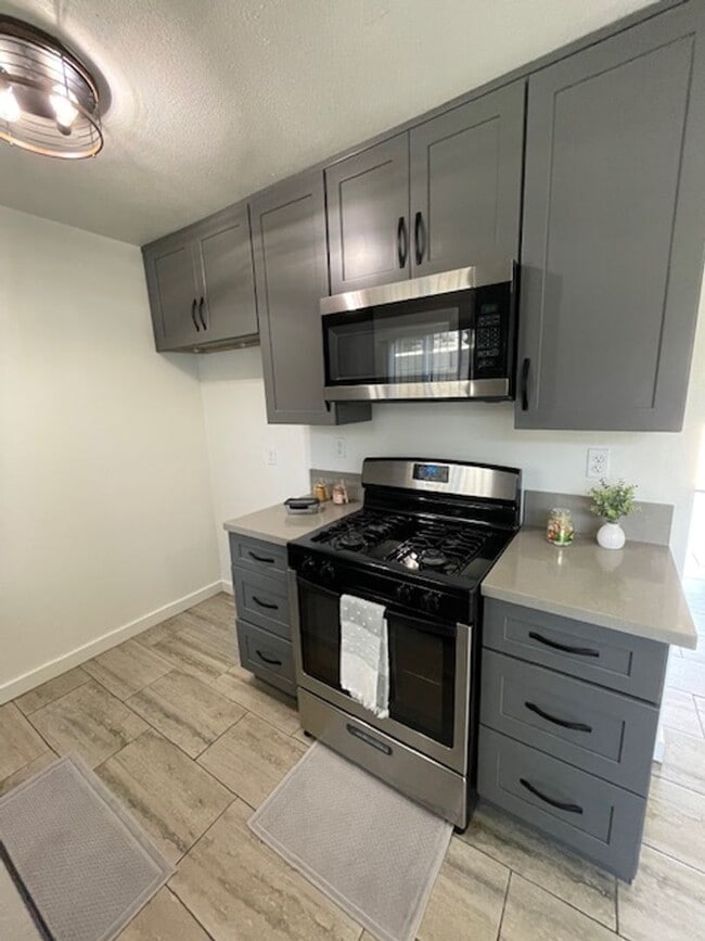 9330 Palm St Unit 9330A