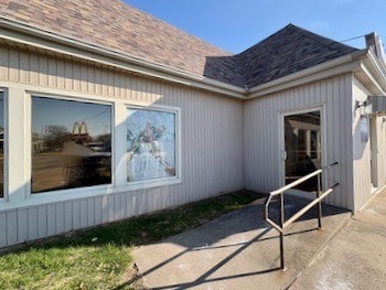 1207 W Main St