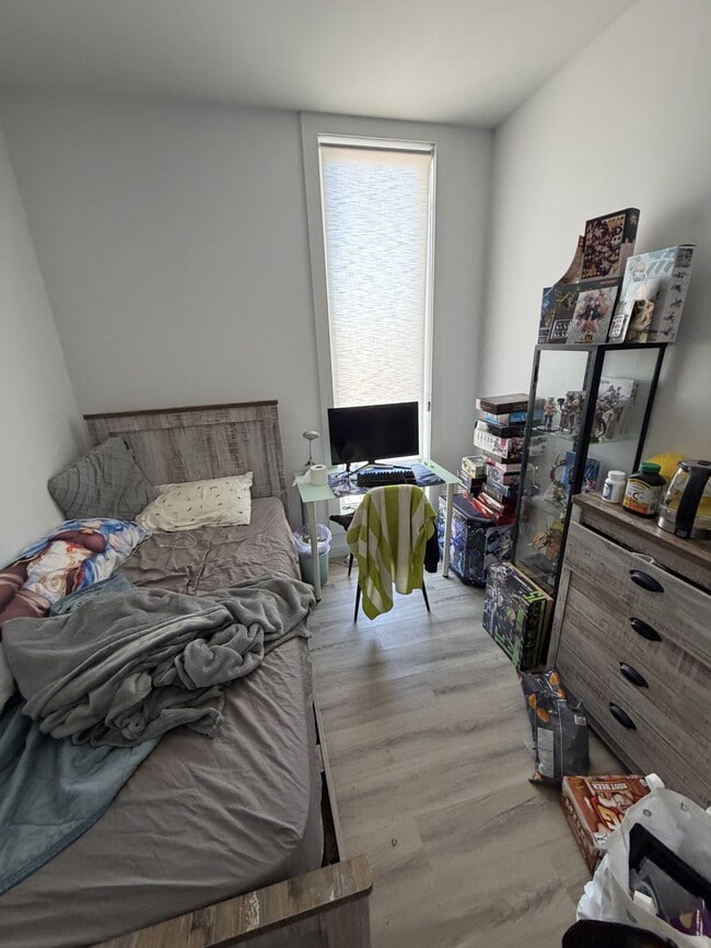 Photo - Room Rental / Student Rental