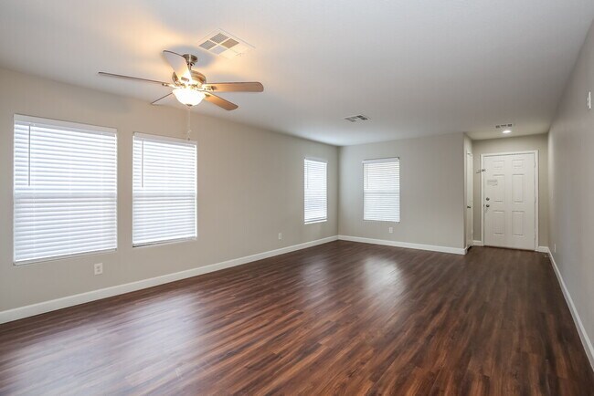 Photo - 5016 Charlo Dr