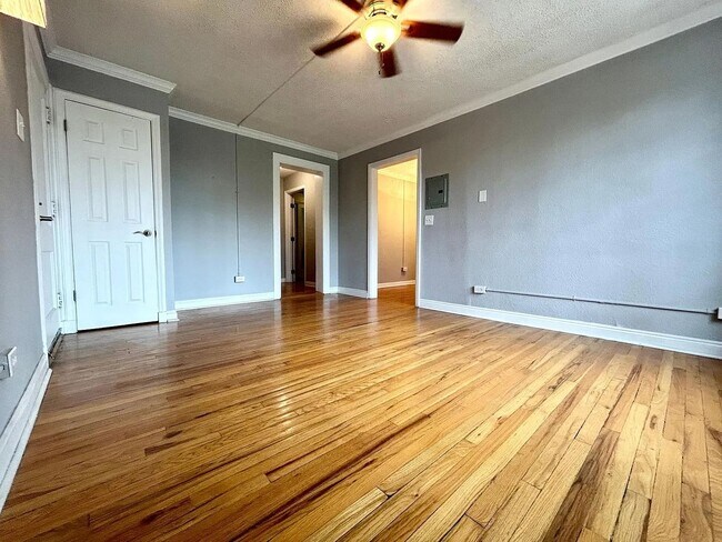 Photo - $500 Off Move-In! Beautiful 2-Bed, 2-Bath ... Unit 4