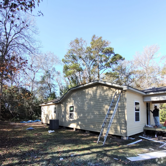 Building Photo - 455 Kirby St Rental