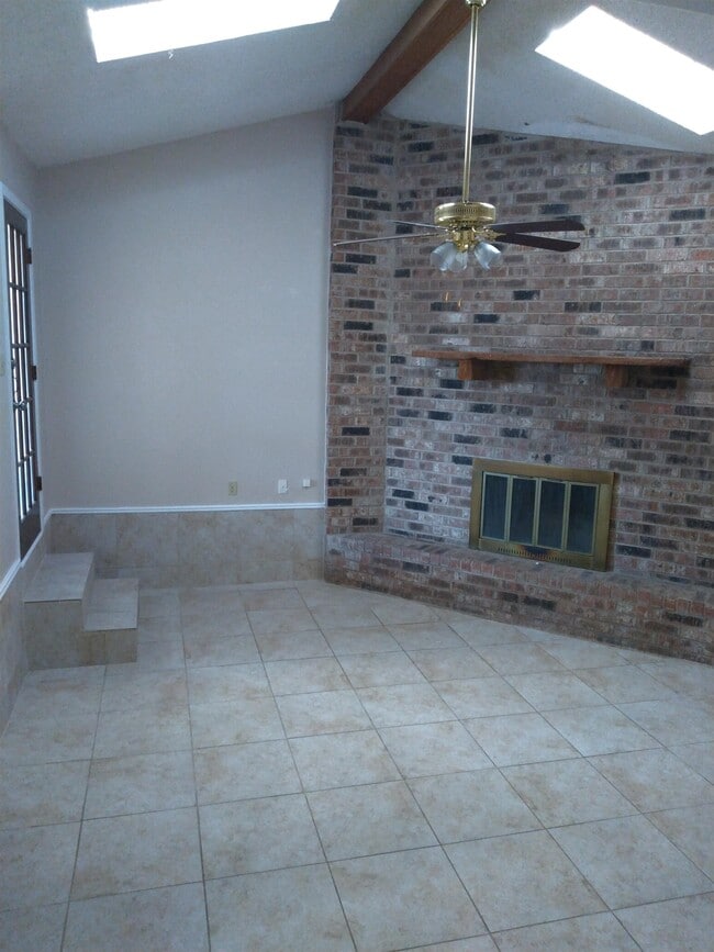 Photo - 103 Inspiration Cir