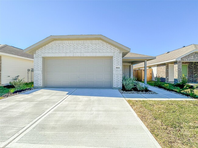 Photo - 1444 Las Cuevas Dr