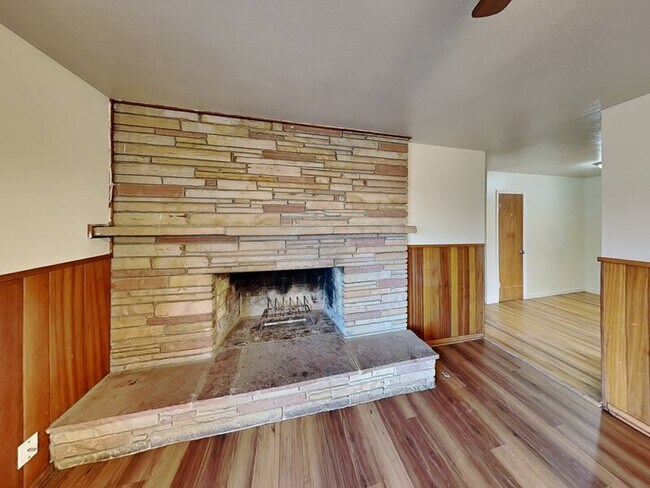 Photo - 3105 Phoenix Dr