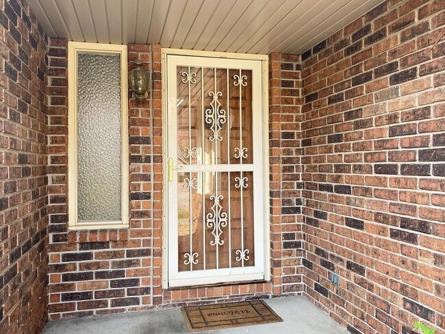 Photo - PRE-LEASING! 3 Bed / 2 Bath in south central Springfield