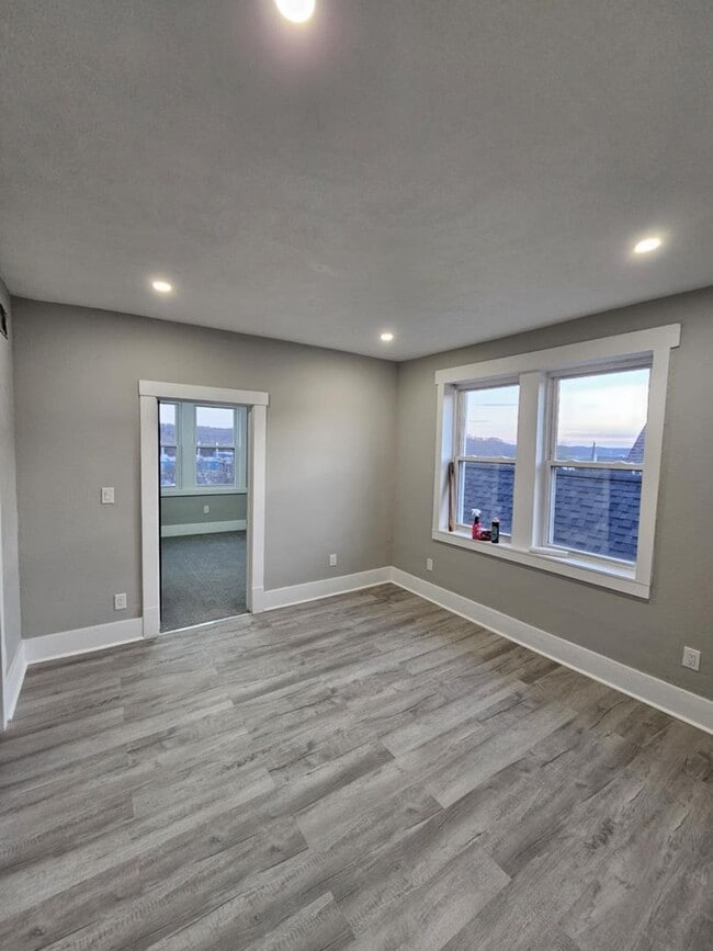 Photo - 1257 8th Ave Unit 1257 8th Avenue ( 4)