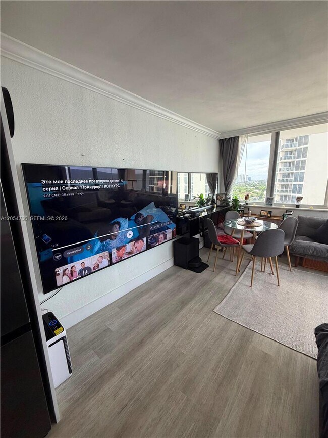 Photo - 19201 Collins Ave Unidad 1126