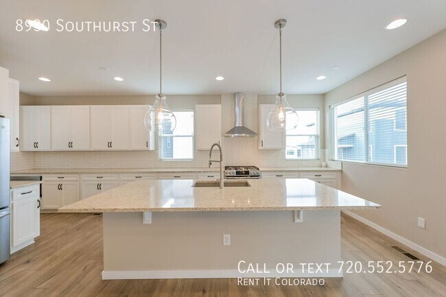 Photo - 8930 Southurst St
