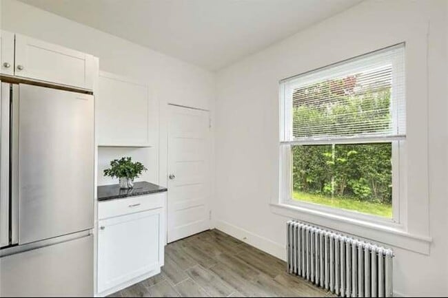 Photo - New York Ave Unit 2
