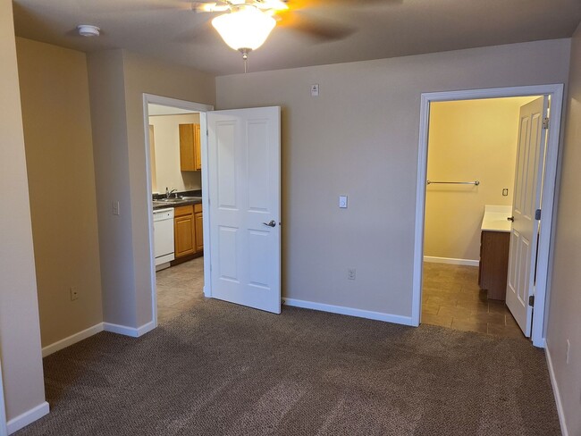 Photo - The Residences at 843 Oak