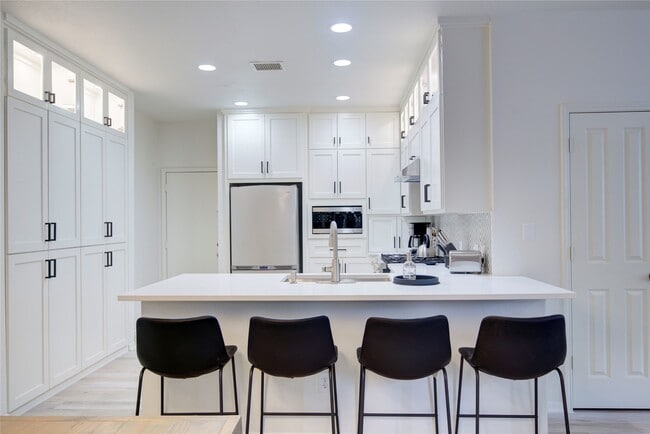 Building Photo - 76 Scarlet Woods Ct Rental