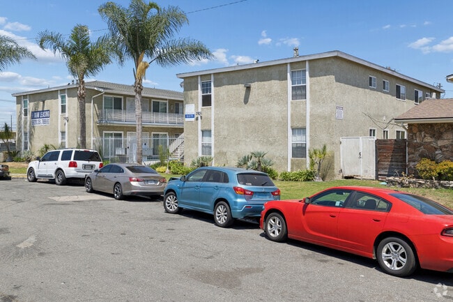 Building Photo - 2931 W. 141st Place