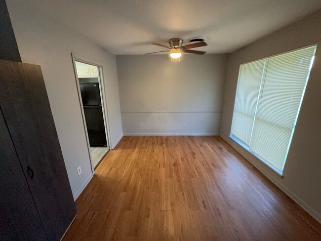 Photo - 1300 Grandon Dr